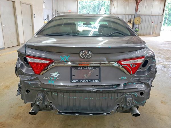 2015 TOYOTA CAMRY