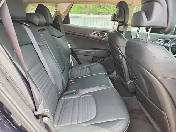 2024 KIA SPORTAGE SX-PRESTIGE or SX-P