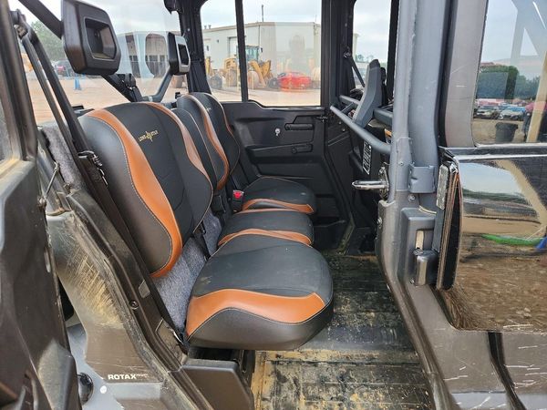 2024 CAN-AM DEFENDER MAX Limited/MAX TEXCAB
