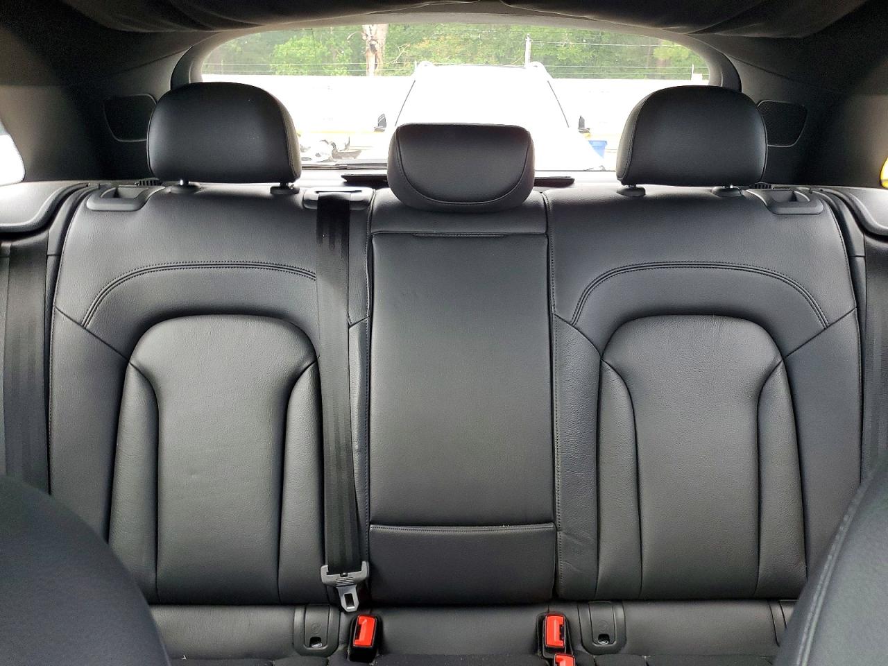 2015 AUDI Q3 quattro Premium Plus