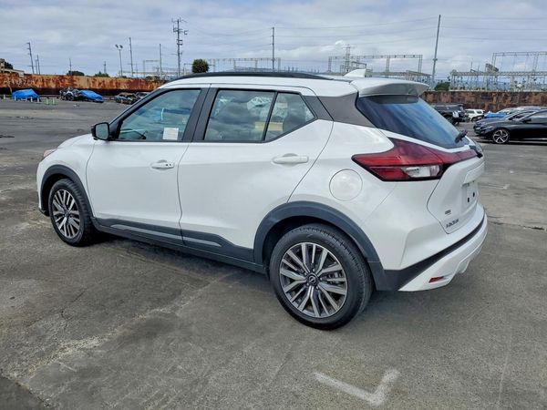 2024 NISSAN KICKS
