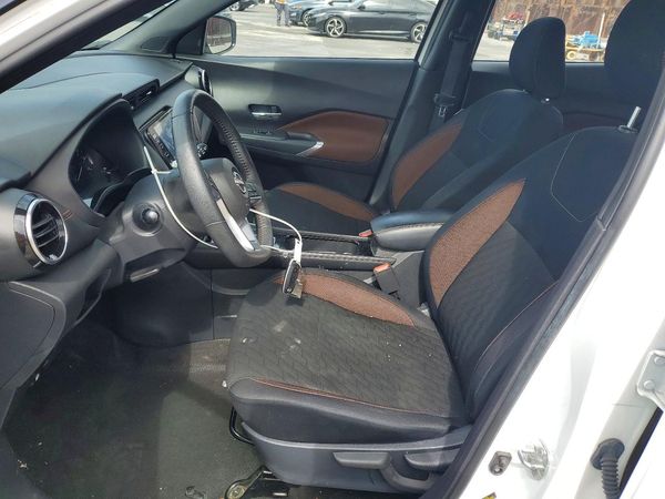 2024 NISSAN KICKS