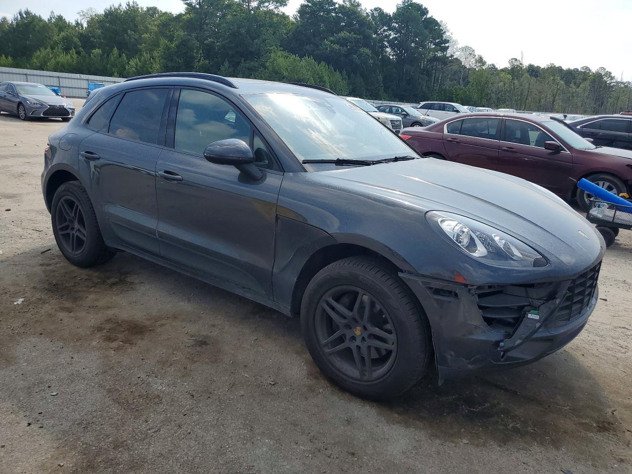 2017 PORSCHE MACAN