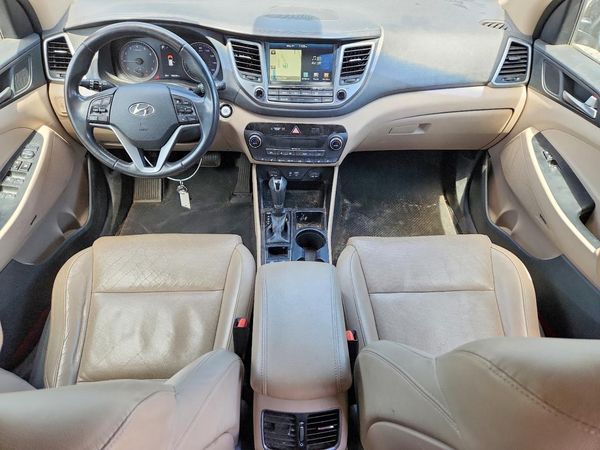 2017 HYUNDAI TUCSON