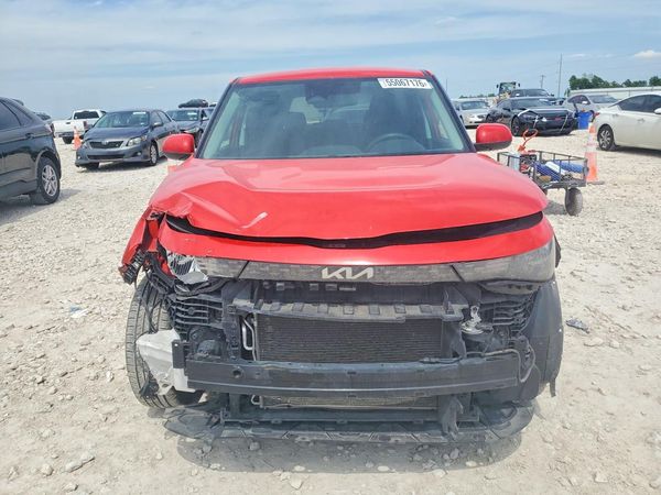 2023 KIA SOUL LX, S