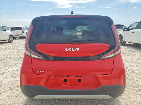 2023 KIA SOUL LX, S