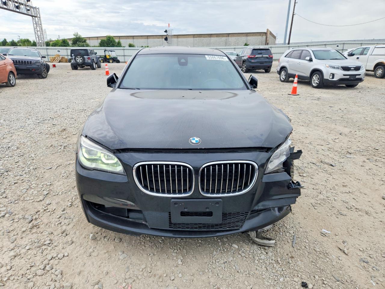 2015 BMW 750