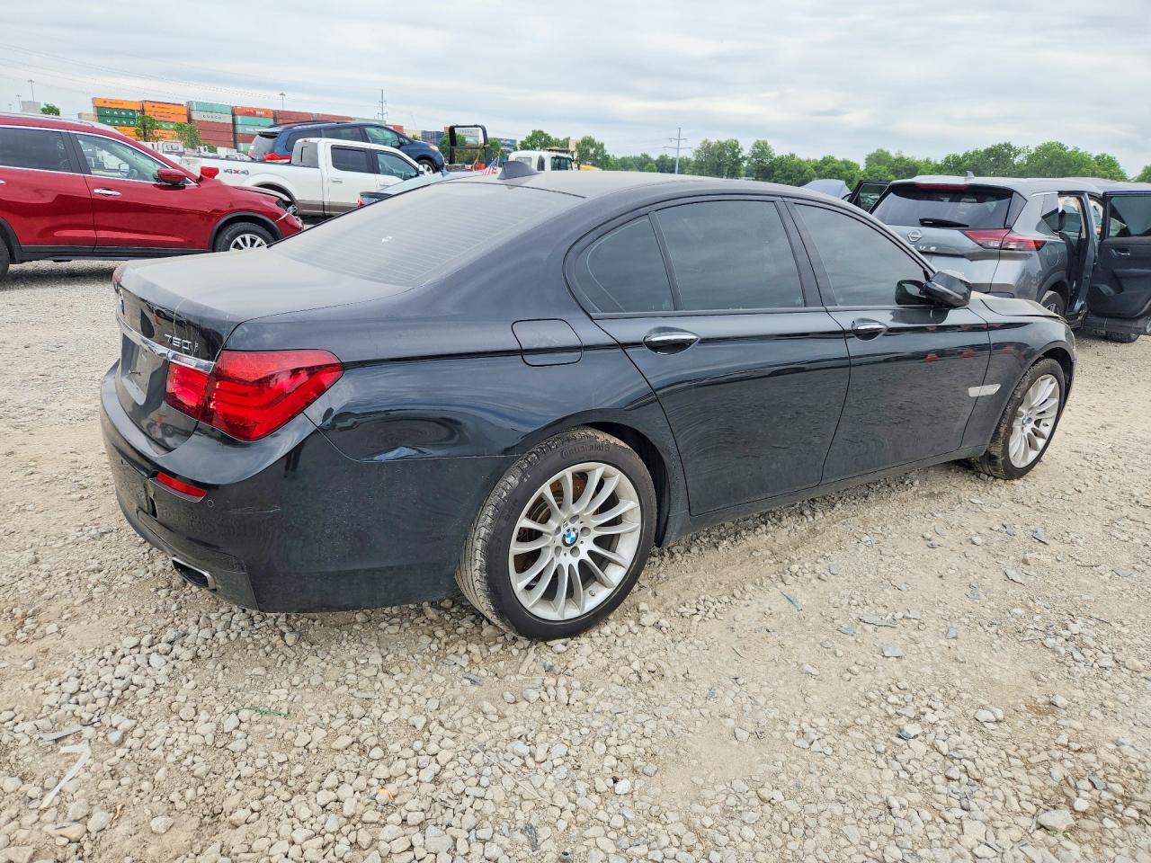 2015 BMW 750