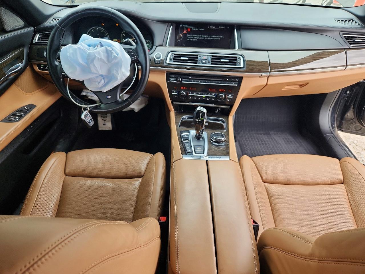 2015 BMW 750