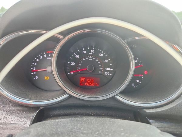 2013 KIA SORENTO Base / LX