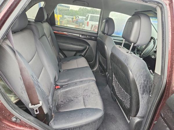 2013 KIA SORENTO Base / LX