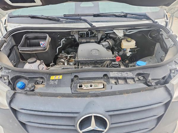 2025 MERCEDES-BENZ SPRINTER
