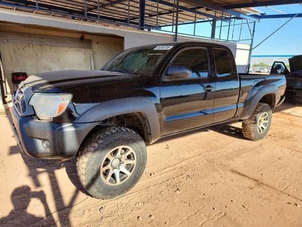 2015 TOYOTA TACOMA Delux Grade