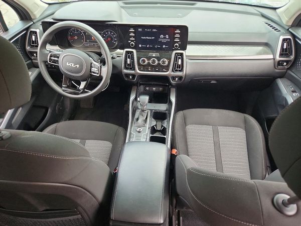 2022 KIA SORENTO LX