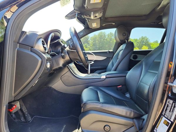 2021 MERCEDES-BENZ GLC GLC300-4M