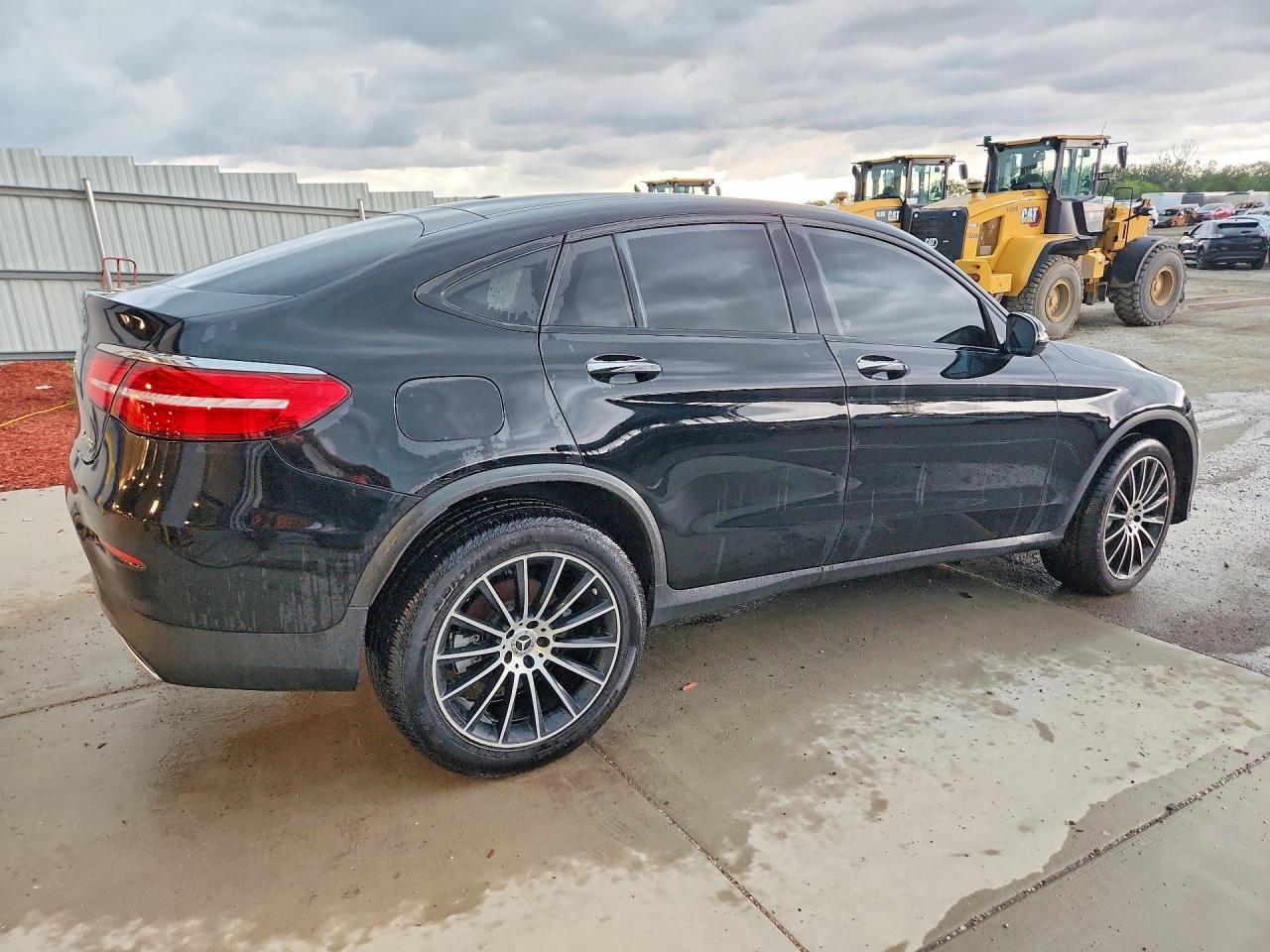 2017 MERCEDES-BENZ GLC COUPE GLC300-4M