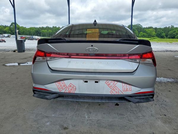 2021 HYUNDAI ELANTRA SE