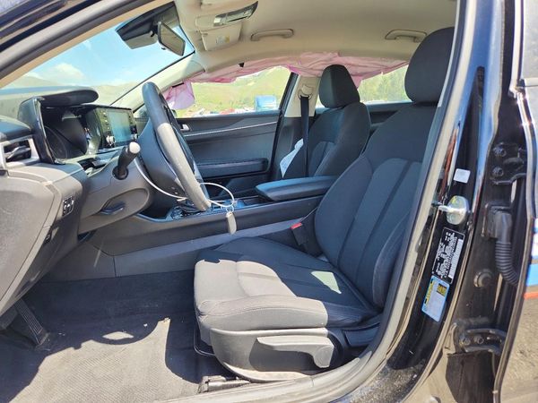 2022 KIA K5 LXS