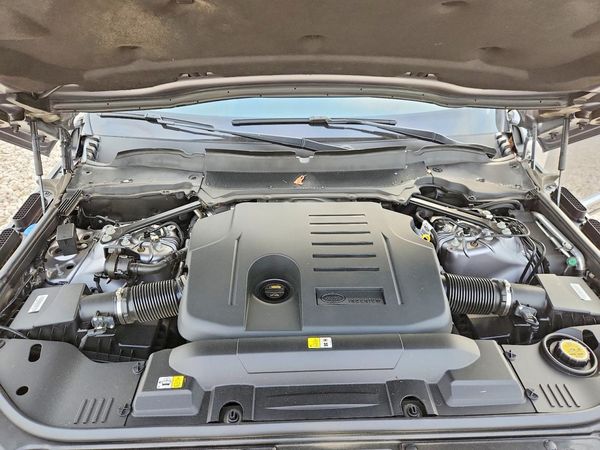 2021 LAND ROVER RANGE ROVER HSE Westminster Edition