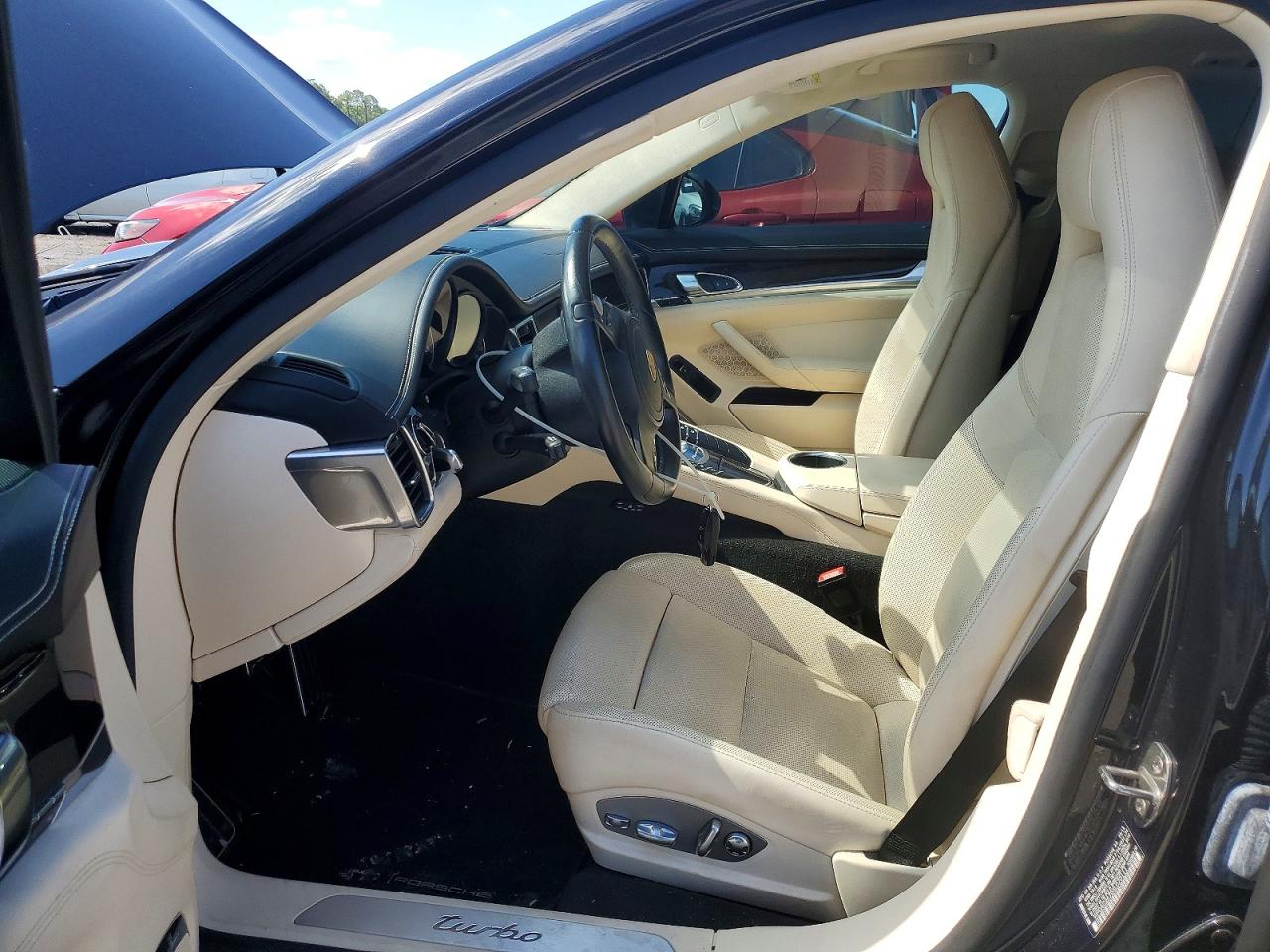2016 PORSCHE PANAMERA