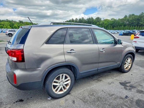 2014 KIA SORENTO Base/ LX