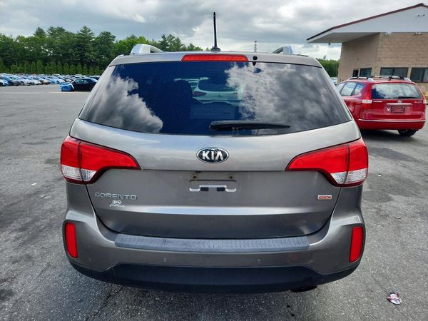 2014 KIA SORENTO Base/ LX