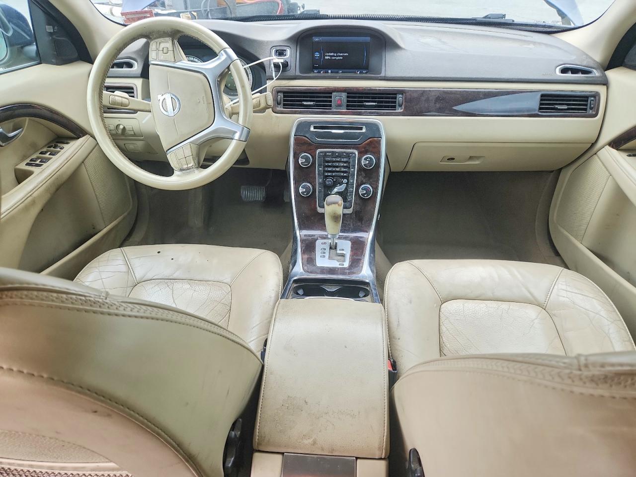 2012 VOLVO XC70