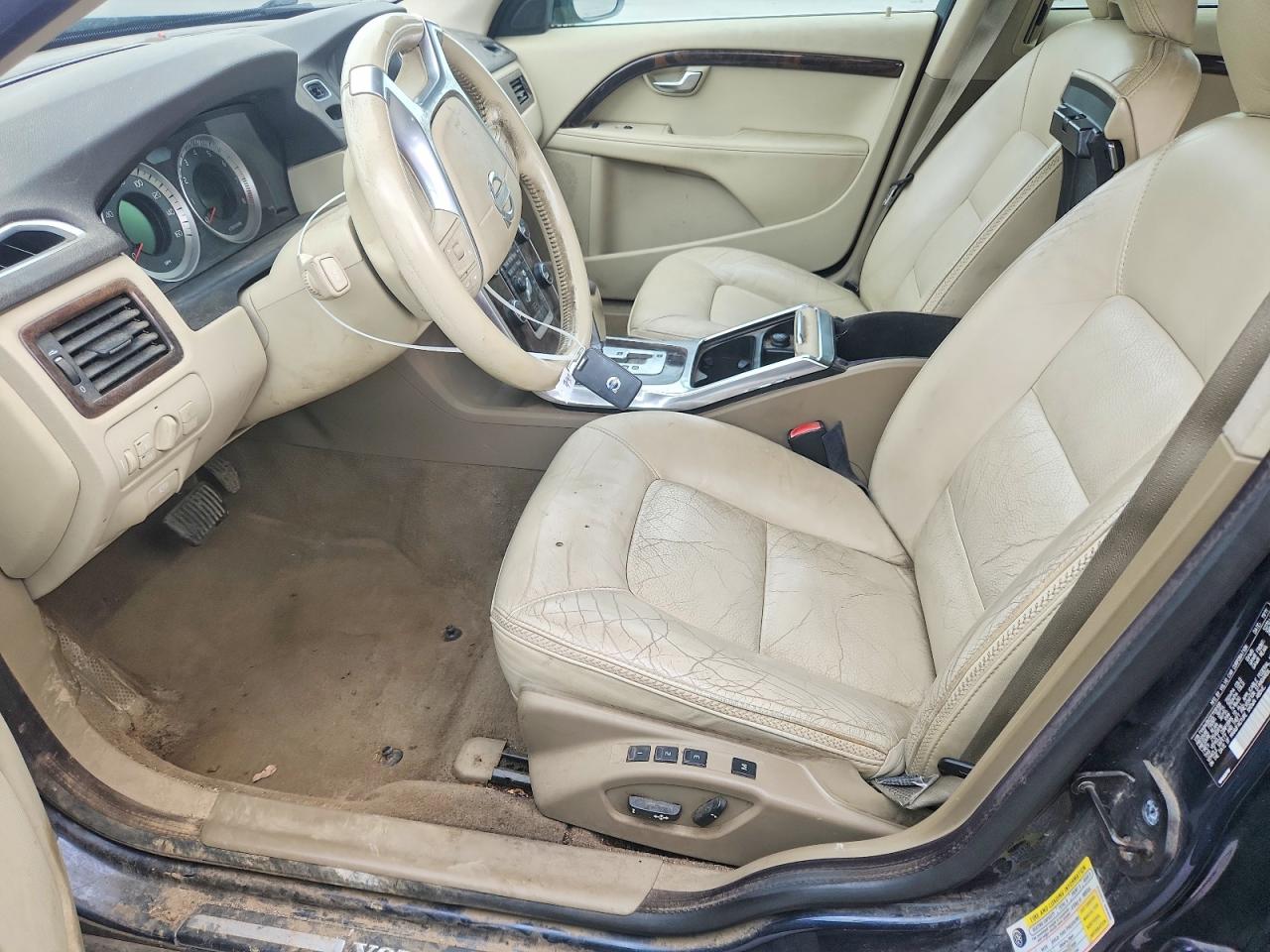 2012 VOLVO XC70