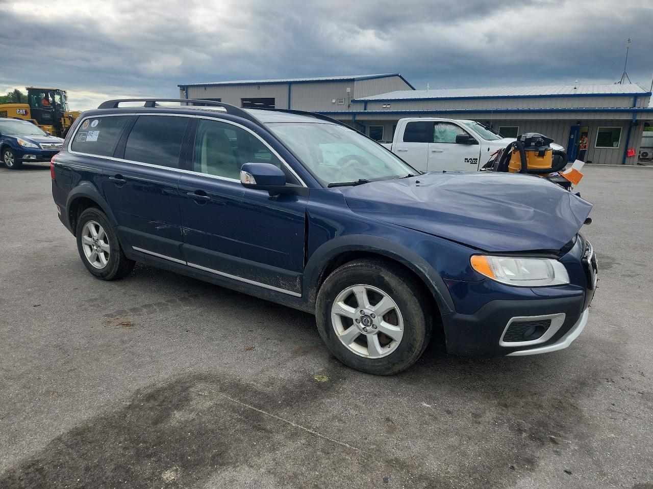 2012 VOLVO XC70