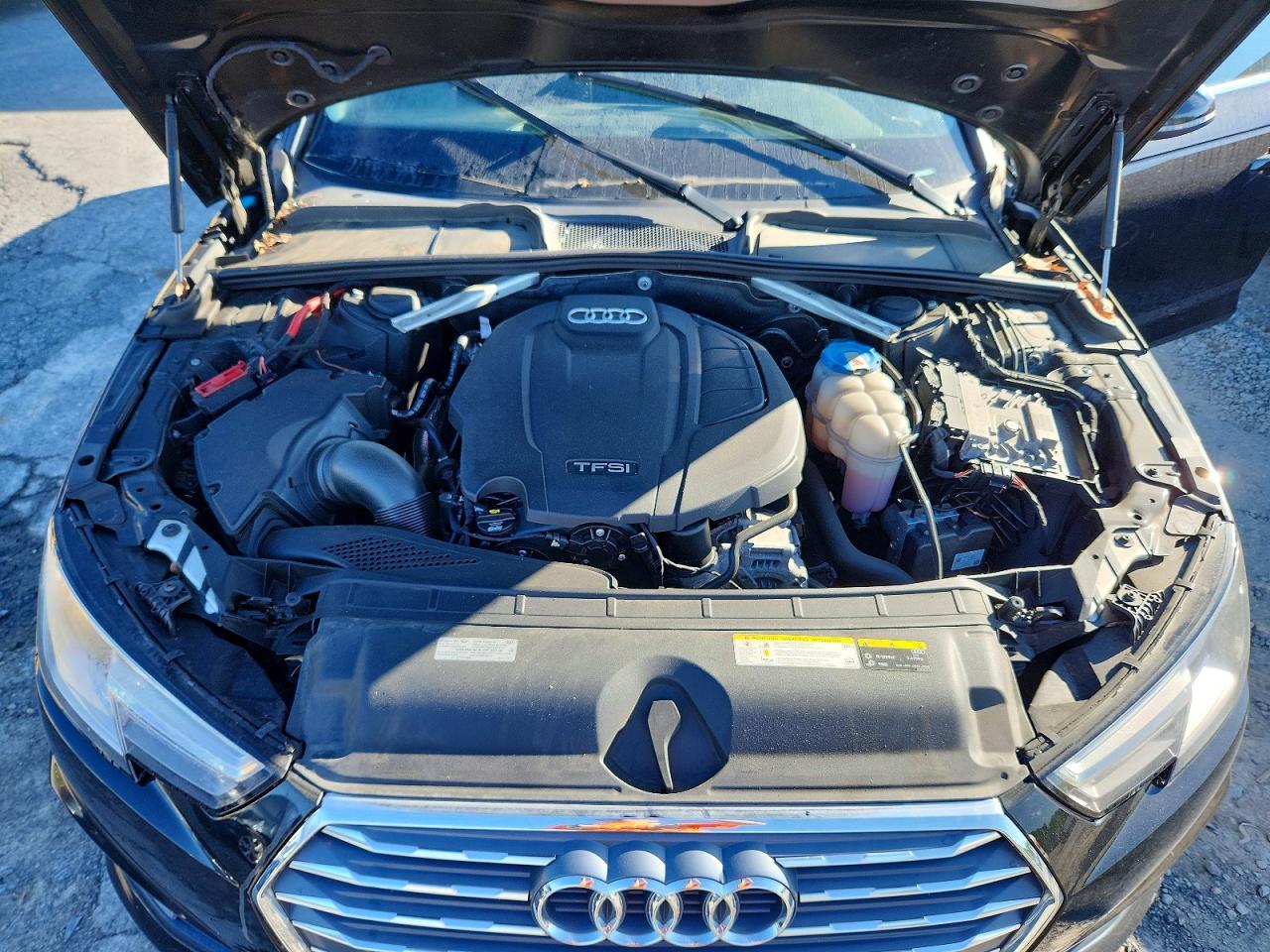 2019 AUDI A4 quattro Premium