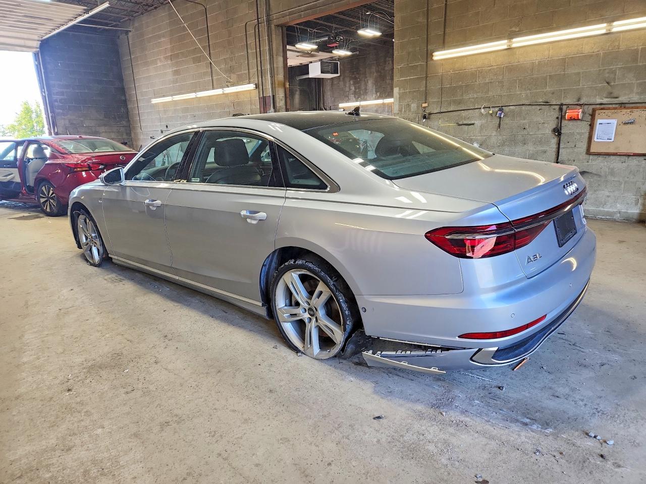 2025 AUDI A8
