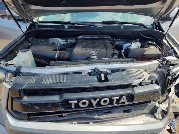 2018 TOYOTA TUNDRA