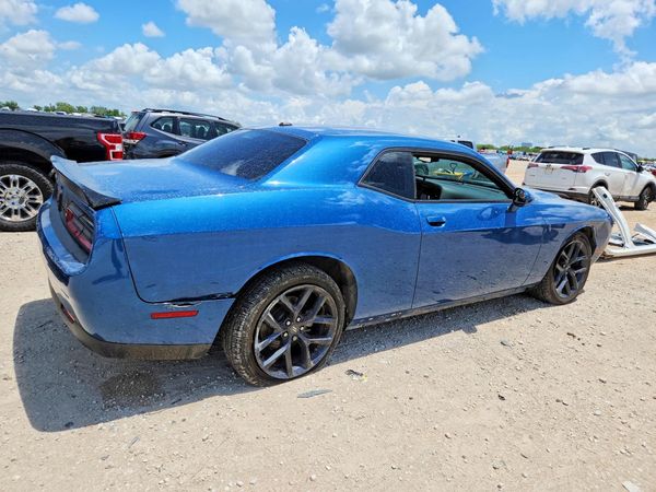 2022 DODGE CHALLENGER SXT