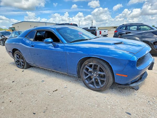 2022 DODGE CHALLENGER SXT