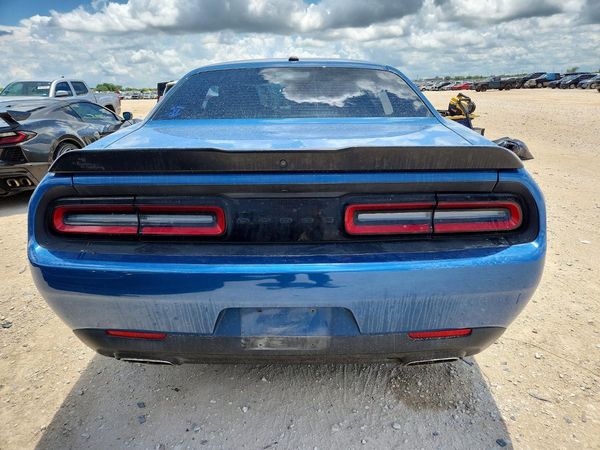 2022 DODGE CHALLENGER SXT