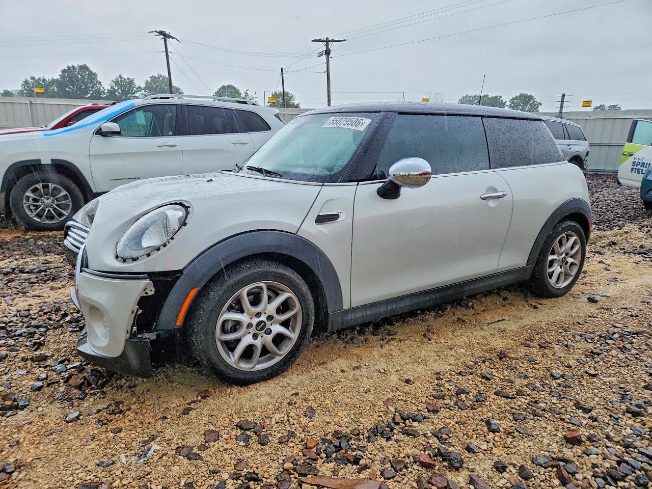 2015 MINI COOPER