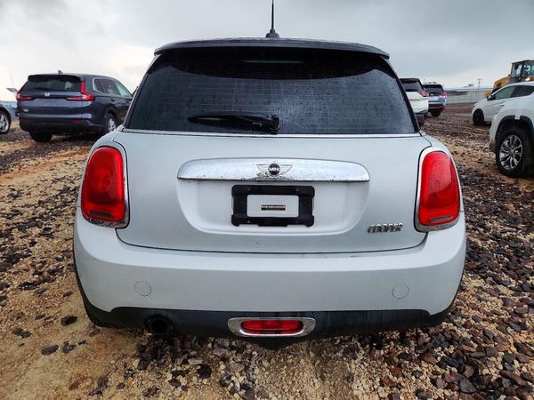 2015 MINI COOPER