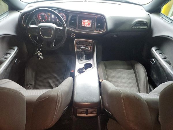 2016 DODGE CHALLENGER SXT