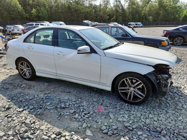 2014 MERCEDES-BENZ C