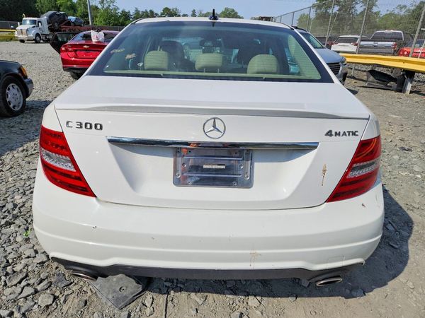 2014 MERCEDES-BENZ C