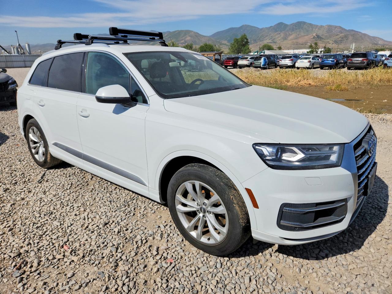 2017 AUDI Q7 quattro Premium Plus