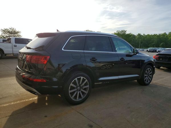 2017 AUDI Q7 quattro Prestige