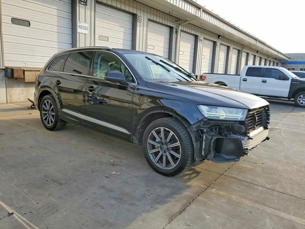 2017 AUDI Q7 quattro Prestige