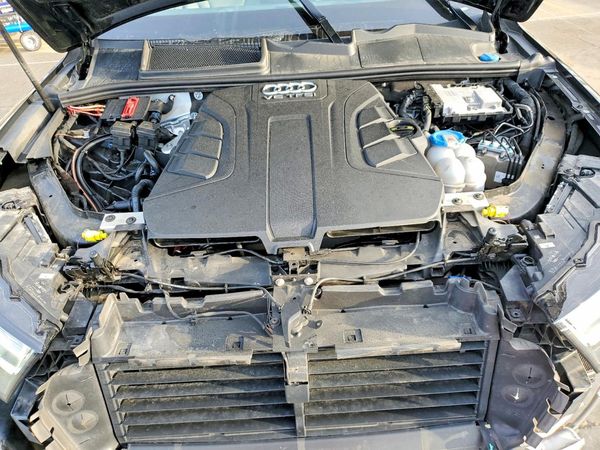 2017 AUDI Q7 quattro Prestige