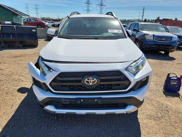 2024 TOYOTA RAV4 Adventure