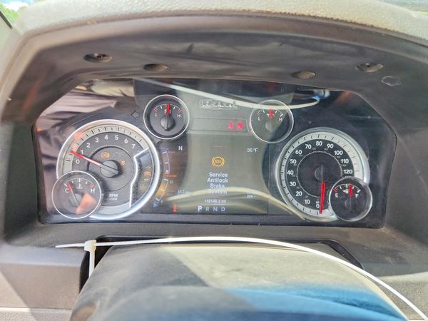 2016 RAM 1500 SLT