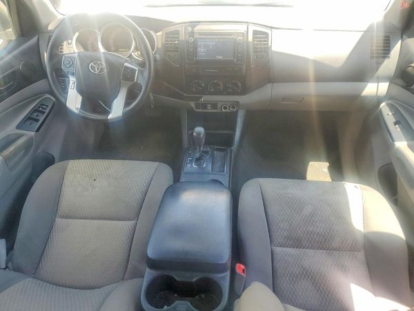 2015 TOYOTA TACOMA Delux Grade