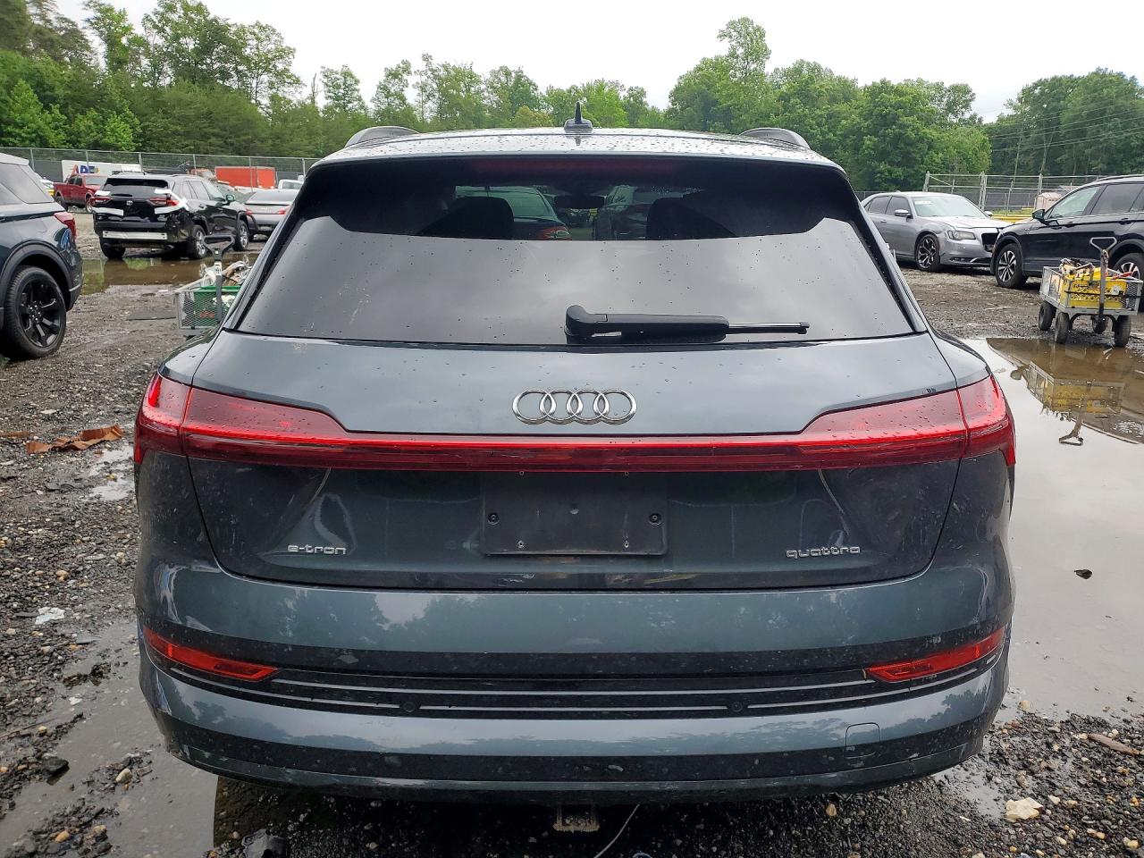 2021 AUDI E-TRON quattro Premium