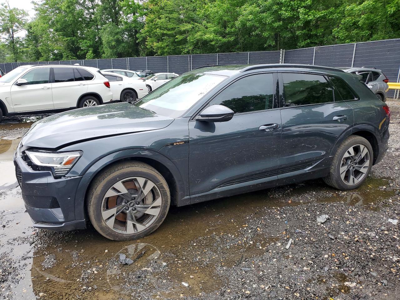 2021 AUDI E-TRON quattro Premium