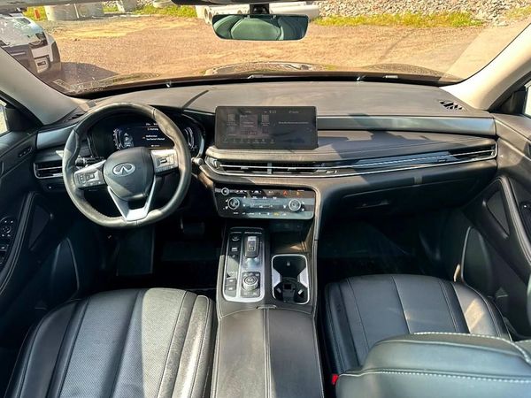 2024 INFINITI QX60 Luxe